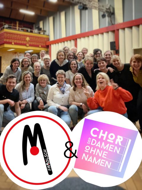 🔥🔥🔥 TADAAA 🔥🔥🔥
Wir freuen uns riesig, das wird richtig fett! 😎
Der @chor_der_damen_ohne_namen wird unser Konzert am 13. Mai 2026 supporten! 🤩
Sie werden den Abend nicht nur eröffnen, sondern auch mit uns gemeinsam den ein oder anderen Song performen. 

📍 @zimmermanns_koeln 
📅 13. Mai 2026, 20 Uhr

Kommt früh – das wollt ihr nicht verpassen!

🎟 Tickets im Link in der Bio

#famölsch #konzertköln #kölschemusik #familymusic #kölscheband