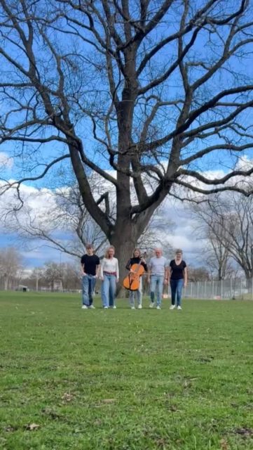 Frohe Ostern euch allen 🌸🌹Lasst uns das Leben feiern. 🔥❤️🐣

#osterfest #osterfreude #famoelsch #famölsch #kölschemusik