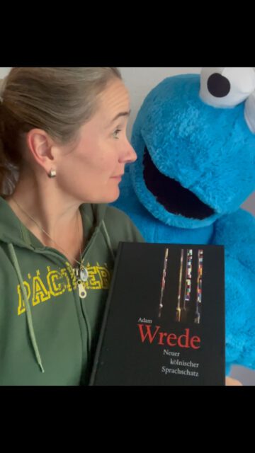 Was für eine Ehre 🤩 Schon beim @koelschemusikbaendkontest wurden unsere Songtexte besonders hervorgehoben. Jetzt darf ich wiederholt stolze Finalistin sein beim 9. Kölsch Literaturwettbewerb der Dr.Jürgen-Rembold-Stiftung!

Tickets unter https://www.kulturverein-schloss-eulenbroich.de/veranstaltungen/9-koelsch-literatur-wettbewerb-2026/

#kölscheband #famölsch #kölschesproch #kölschemusik #finale