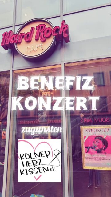 Was für ein Abend - in ungewohnten Konstellationen haben wir am Donnerstag sozusagen auf mehreren Hochzeiten gleichzeitig getanzt. Während Sandra im Auftrag der kölschen Sprache unseren Songtext von #sulangmerunsnohhan beim Finale des 8. Kölsch-Literaturwettbewerbs der #remboldstiftung vortrug und den 4. Platz belegte, hat Debora den Bass ersatzweise an @steffflach weitergegeben um ihr Debüt als Frontsau zu geben beim Benefizkonzert zugunsten des @koelner_herzkissen_ev  im Kölner Hard Rock Café @hrccologne 🤘
Marc war zusätzlich noch gemeinsam mit @ch.hecker, @e.v.a.singt und weiteren Musikern von @wat_ess im Einsatz. 🎸
Beim Literaturwettbewerb in @schlosseulenbroich war übrigens auch der Klöös von @klabes_band für einen Text von Harald van Bonn am Start, dem wir herzlich zum 3. Platz gratulieren! 👏
Wat ne herrliche Ovend, der mit großartigen Bildern von der lieben @veradrewke.photography festgehalten wurde. Absoluter Wahnsinn. 🫶🏻